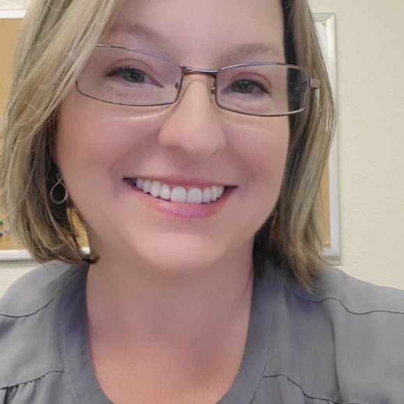 Meet your Posher, Kelly - Picture 2 of 4